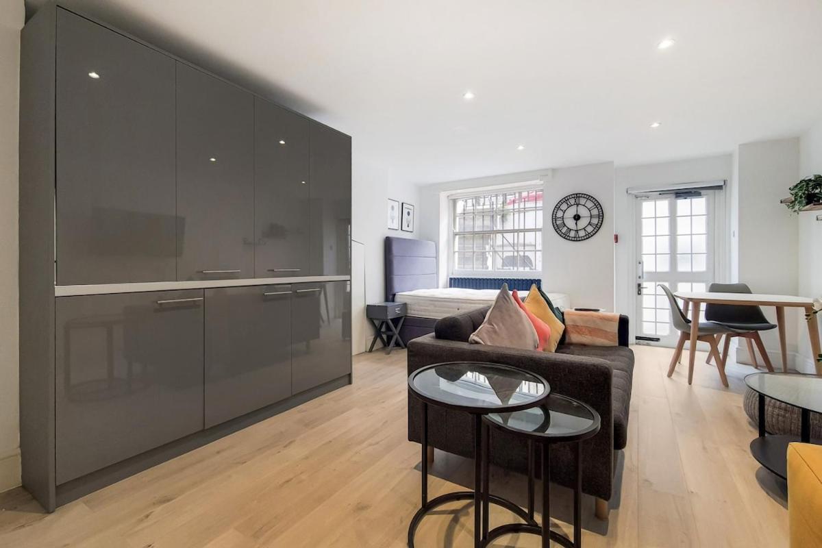 Close To Baker Street - 2 Apartment